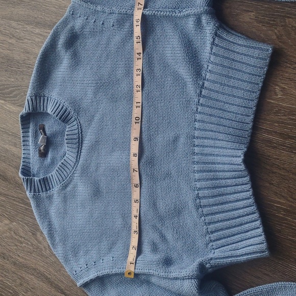 UO Cropped Sweater - Picture 8 of 10